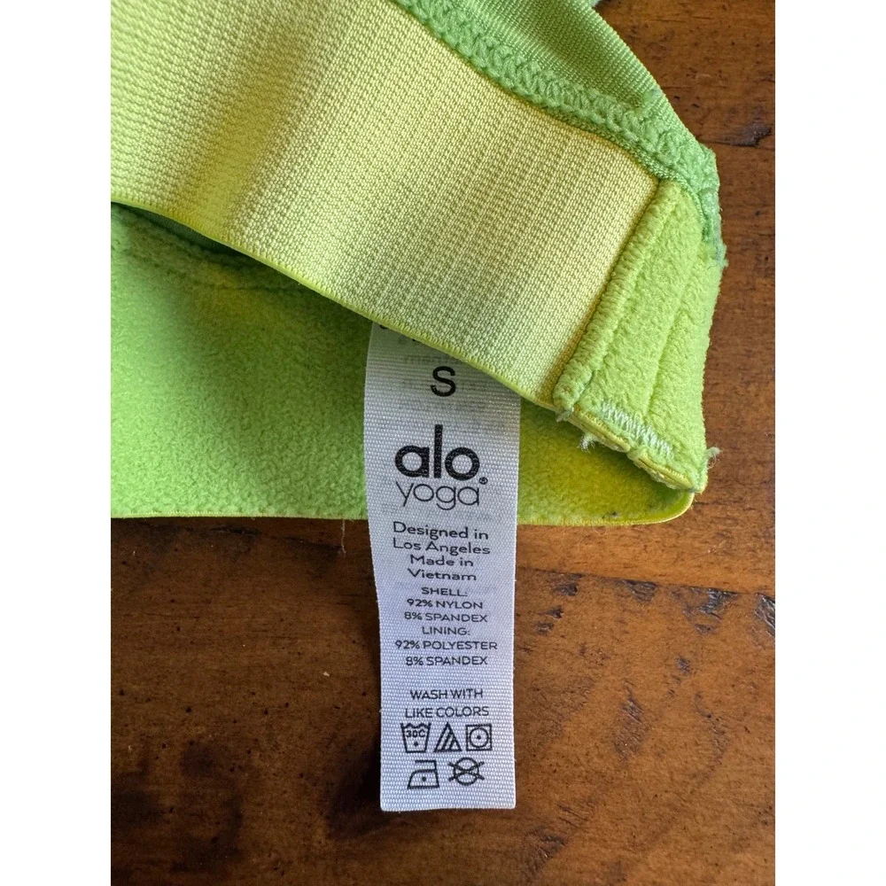 Alo Yoga Airbrush Real Bra Tank Lime Green Nylon Spandex V-Neck Cropped Yoga Top